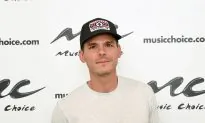Granger Smith Shares Details of Son’s Drowning in Emotional Video