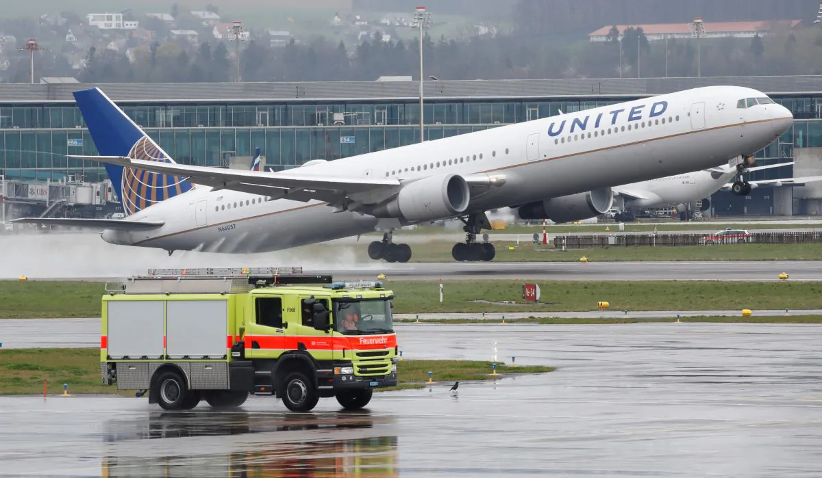 A United Airlines aircraft takes off from Zurich airport on April 9, 2019. (Arnd Wiegmann/Reuters)