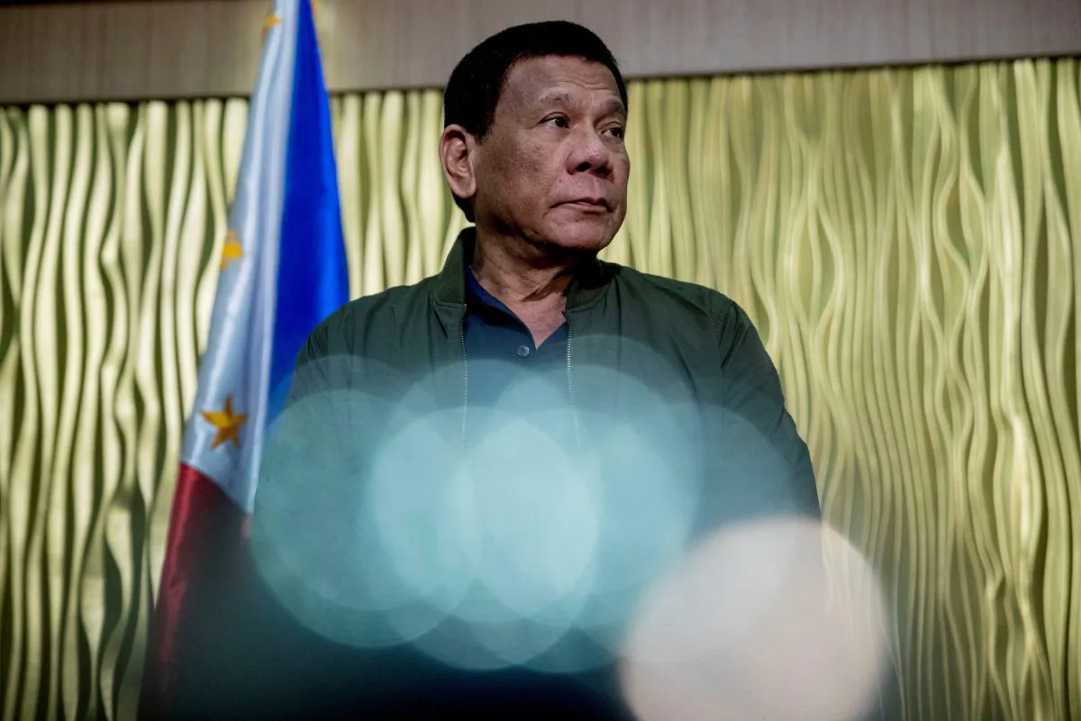 Philippines President Rodrigo Duterte arrives to greet the U.S. Secretary of State Mike Pompeo at Colonel Jesus Villamor Air Base in Manila, Philippines on Feb. 28, 2019. (Andrew Harnik/Pool via Reuters)