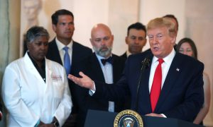 Trump Orders Disclosure of Hospital Prices