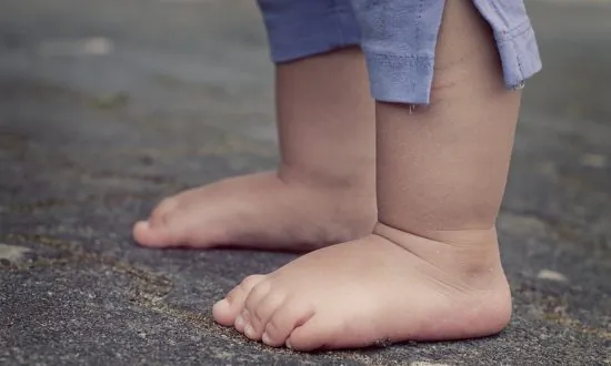 Grandmother Gets Custody of 3-Year-Old Boy Found on Porch