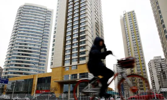 COVID-19 Continues to Spread in China’s Tianjin City, Hospital Locked Down