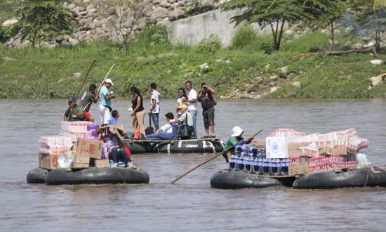 At Busy Southern Mexico Border, No Troops to Be Found