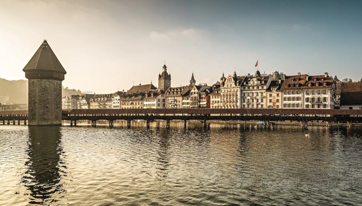 Chapel Bridge and water tower. (Switzerland Tourism)