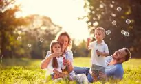 Unmarried Parents Far More Likely to Split Before Their Children Become Teenagers