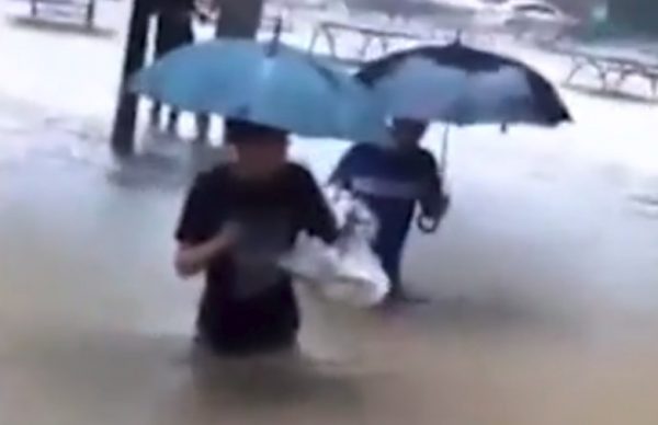 Flood food delivery