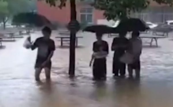 Flood food delivery