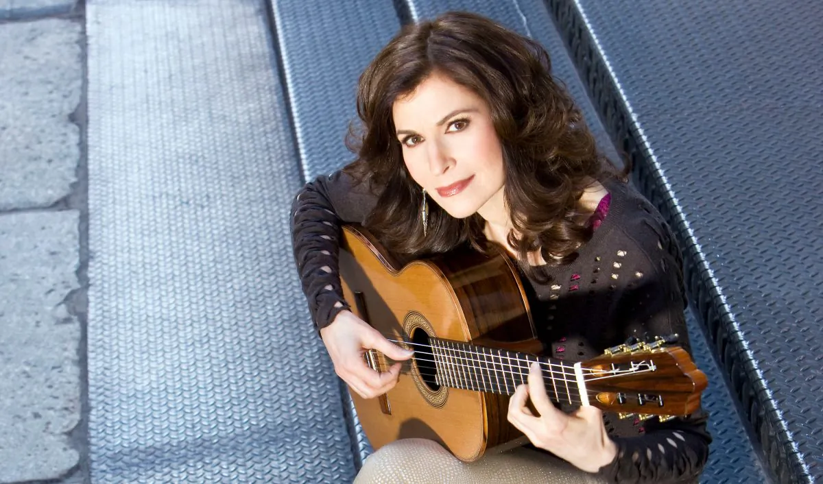 Classical guitarist Sharon Isbin.  (J. Henry Fair)