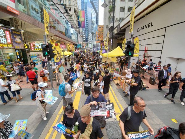 HK Protesters on the way to July 1 march