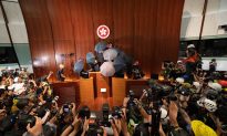 Hong Kong Protesters Break into Government Building in Escalated Demand to Scrap Extradition Bill