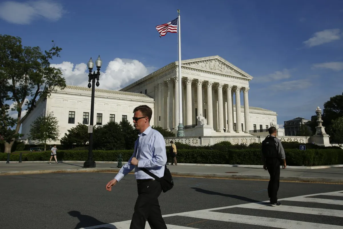 The Supreme Court of the United States in Washington on May 7, 2019. (Samira Bouaou/The Epoch Times)