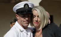 Navy SEAL Sentenced to Reduced Rank and Pay for Posing With Dead ISIS Prisoner