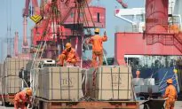 Trump Officials Say US-China Trade Talks to Resume Next Week
