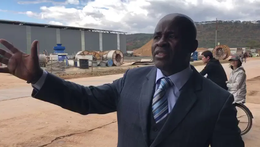 Zimbabwean member of Parliament Temba Mliswa visits Chinese company Sunny Yi Feng Tiles Zimbabwe on June 26, 2019. (Courtesy Temba  Mliswa) 
