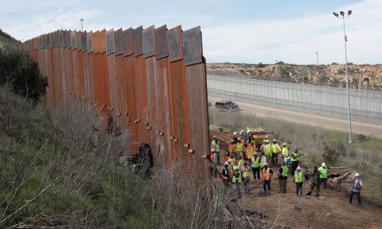 Watchdog Says $400 Million Border Wall Contract Awarded Without Trump, Cramer Influence