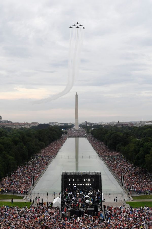 Thousands gather in Washington for July 4