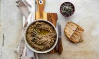 I Crostini Neri (Chicken Liver Spread for Crostini)