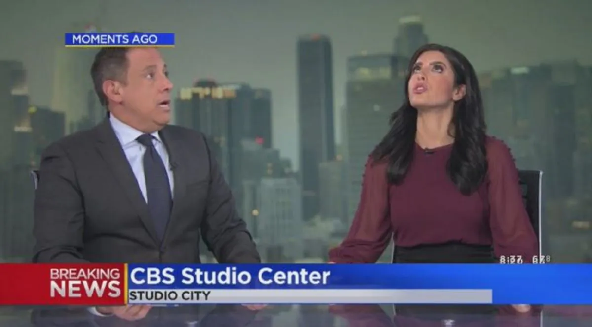 KCAL9 news anchors Juan Fernandez and Sara Donchey react to the 7.1 magnitude earthquake striking on July 5, 2019. (KCAL/Twitter)