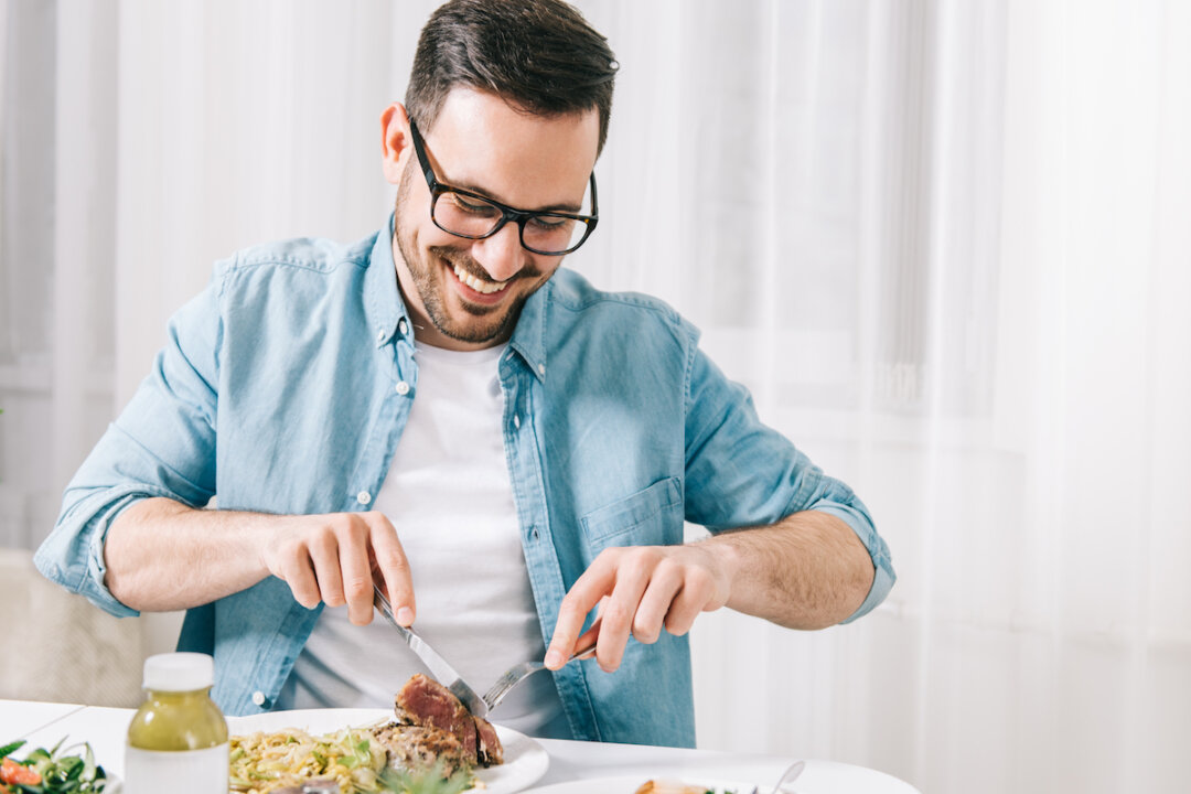Researchers have found that eating more plants and less meat confers significant heart health benefits. (Shutterstock)