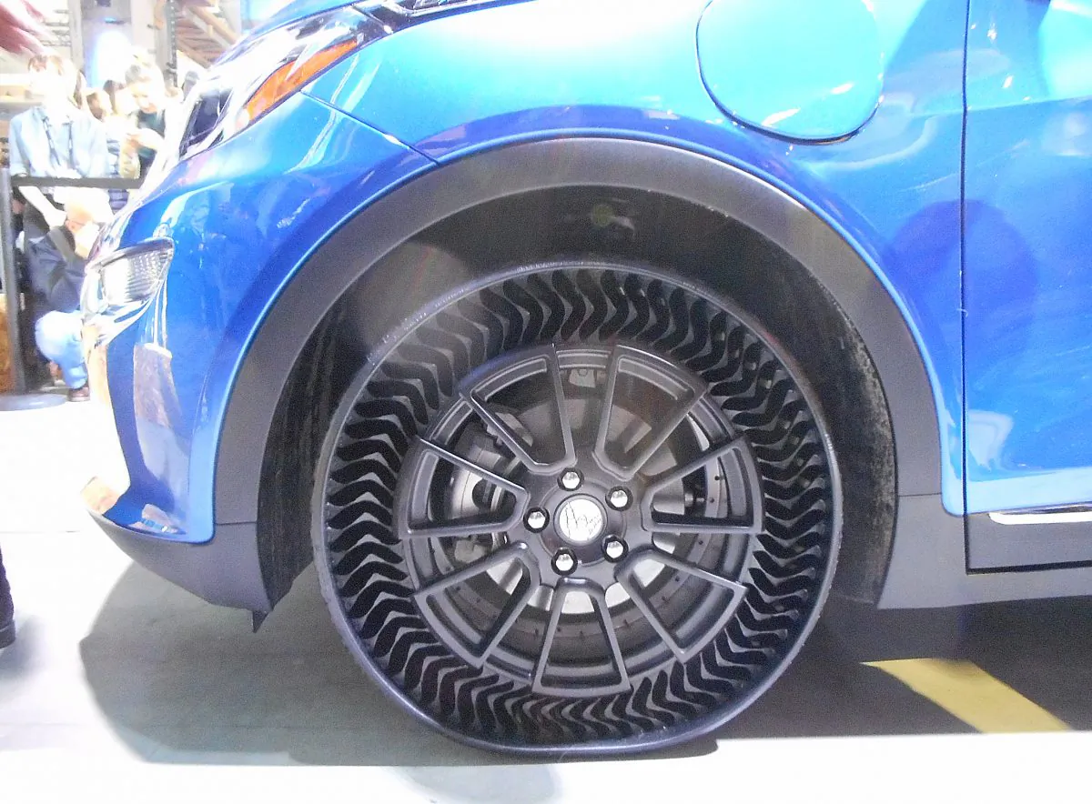 Michelin Uptis airless prototype. (By Benjamin Yong)