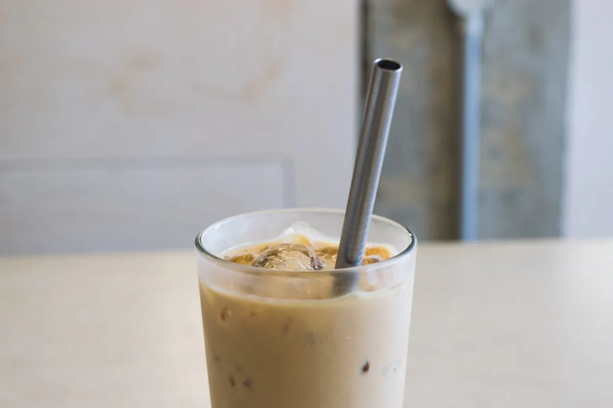 A metal straw in a glass of iced coffee. (Mark Pazolli/Flickr https://creativecommons.org/licenses/by/2.0/legalcode)