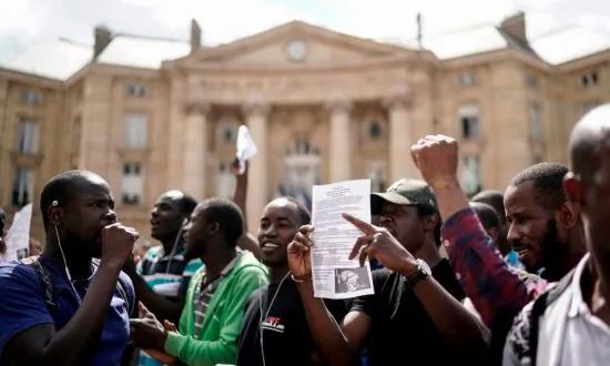 Migrants Storm Paris Pantheon Demanding Residency Papers and Free Housing From French Government