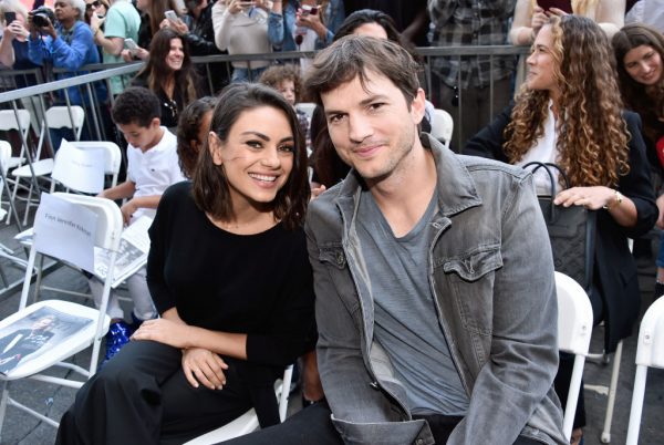 Mila Kunis (L) and Ashton Kutcher