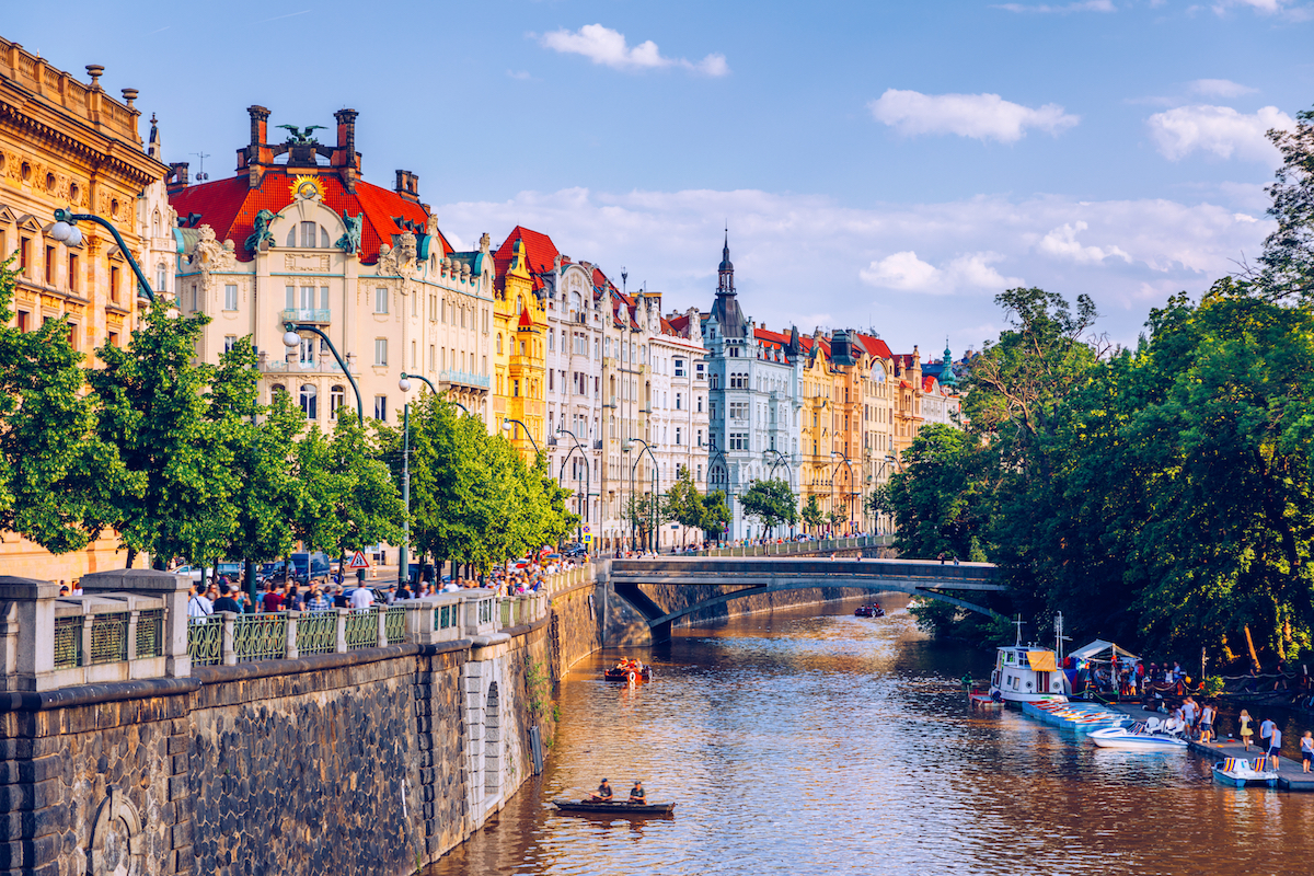 is october good time to visit prague