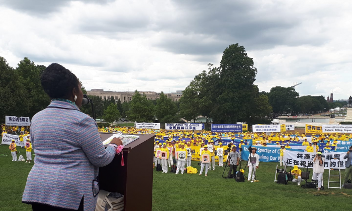 Congresswoman Sheila Jackson Lee, (D, Texas) speaking on July 18, 2019 on U.S. Capitol Hill to about 2000 Falun Gong practitioners. (Handout)