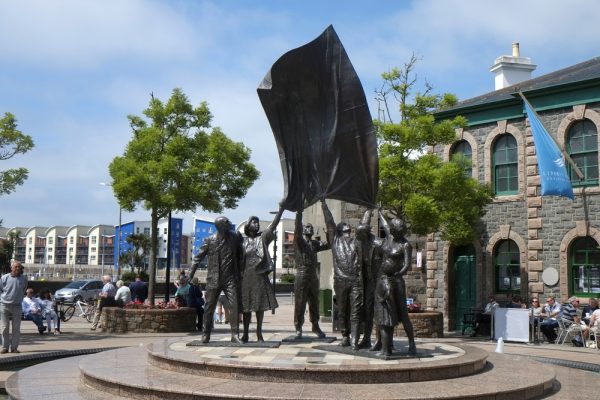 Jersey, Saint Helier, Monument on the Liberation Square
