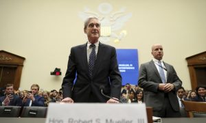 'Very Painful:' Democrats, Reporters, and Analysts React to Mueller Hearing
