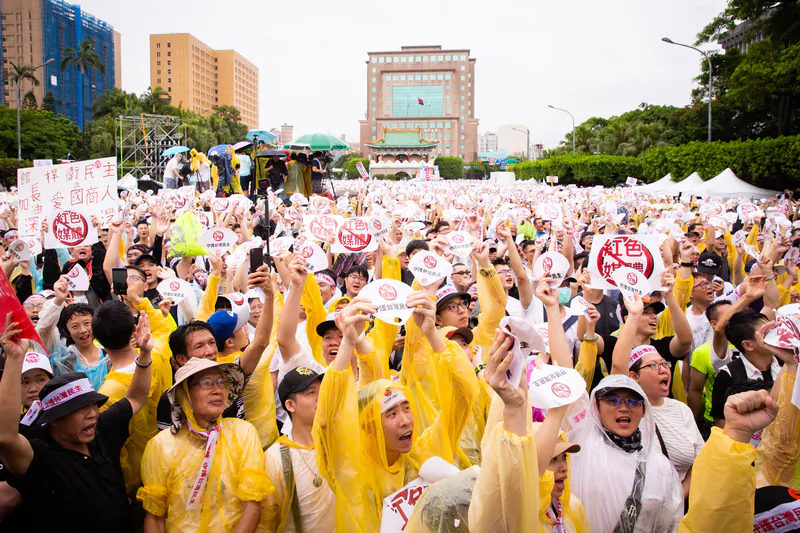 Protesters stage a rally against pro-Beijing Taiwanese media in Taipei, Taiwan, on June 23, 2019. (Chen Po-chou/The Epoch Times)