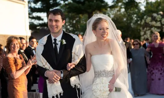 Chelsea Clinton Distances Herself From Jeffrey Epstein Associate Who Attended Her Wedding