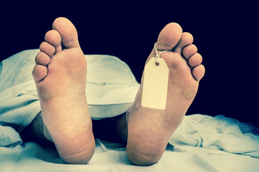 Stock image of a deceased man. (Andriano.cz/Pixabay)