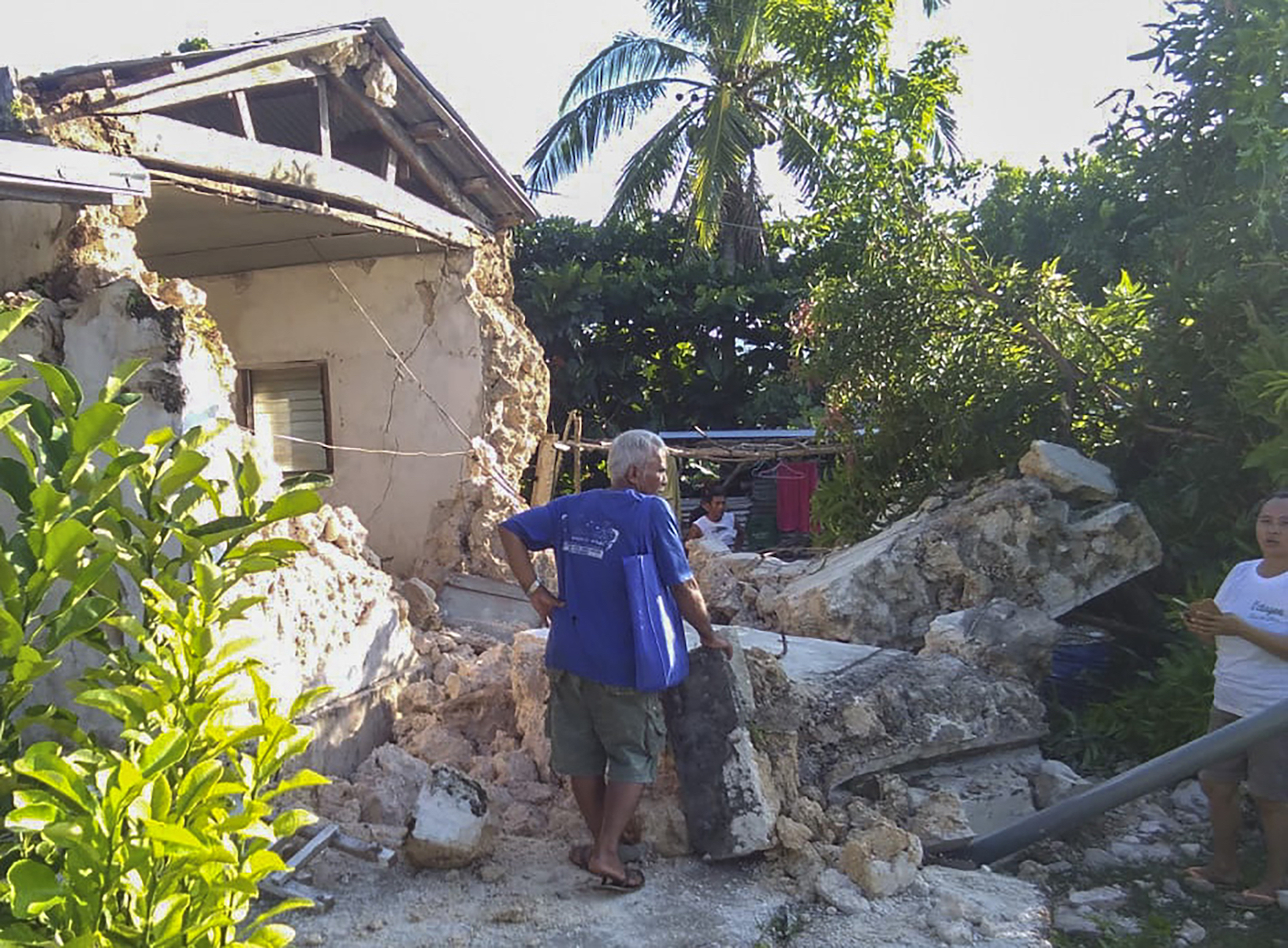 8 Killed in Quake, Aftershocks in Philippines, 60 Injured: Agency - Ruby Red America ...1629 x 1200
