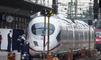 Migrant Pushes 8-Year-Old Boy and Mother in Front of Oncoming Train, Boy Dies