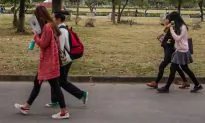 Chinese Police Defends Man After He Threatens His Children in a Video