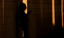 Man Warns a Woman About Her Safety While Allegedly Robbing Her, Leads to His Arrest