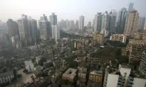 People Save Boy From Six-Story Fall Using Blanket