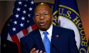 Congressman Elijah Cummings Dies at Age 68