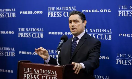 Top Venezuelan Diplomat Says Negotiations Are Continuing