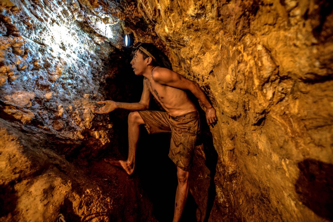 Trump Admin Issues New Licenses Opening Venezuela Mining to Western Firms