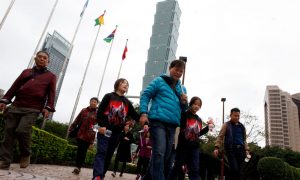 Taiwan Observers Speculate Political Agenda Behind Beijing’s Suspension of Tourist Permits to the Island