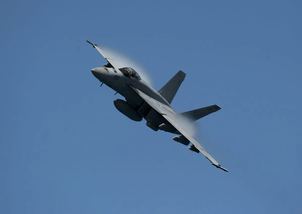 A U.S. Navy F/A-18E Super Hornet jet. (MC2 James R. Evans/U.S. Navy)