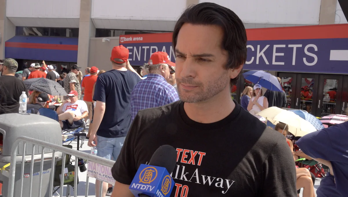 Brandon Straka, #Walkaway founder, outside U.S. Bank Arena ahead of a "Keep America Great" rally in Cincinnati, Ohio, on Aug. 1, 2019. (Lei Chen/NTD)