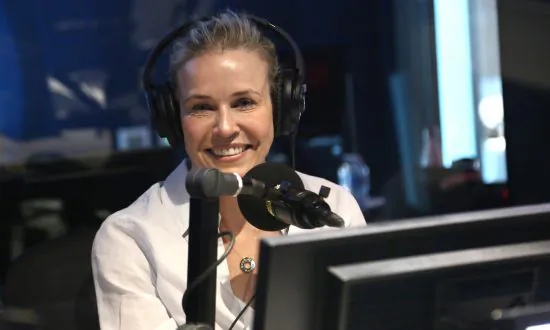 Chelsea Handler Blames Trump for Burglary of Rep. Cummings’ Baltimore Home