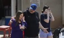 Man Gives Out Free Pizza to People Donating Blood After El Paso Massacre
