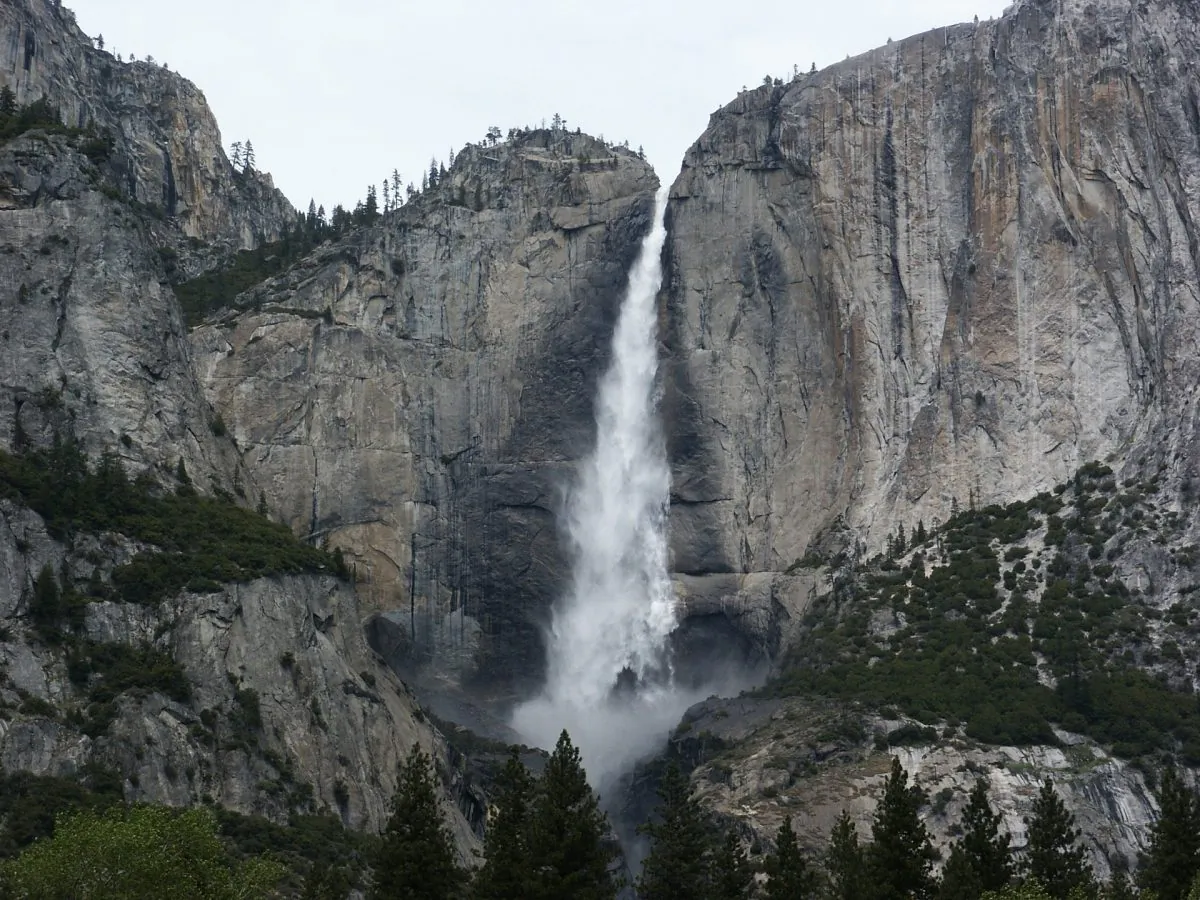 Bridalveil Fall, Yosemite National Park, California. (Pixabay)