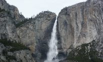 Tourist Dies After Slipping At Yosemite Waterfall