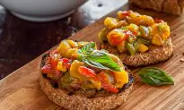 La Bruschetta ai Peperoni Arrostiti (Roasted Pepper Bruschetta)